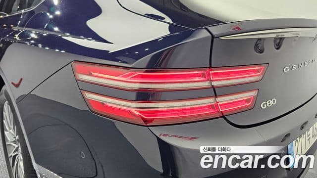 Genesis G80 2023 — Photo 16/34