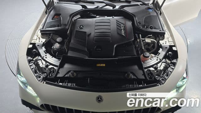Mercedes-Benz AMG GT 2023 — Photo 13/20