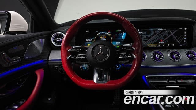 Mercedes-Benz AMG GT 2023 — Photo 9/20