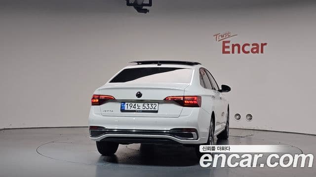 Volkswagen Jetta 2024 — Şəkil 4/20