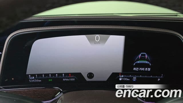 Cadillac Escalade 2023 — ფოტო 8/20