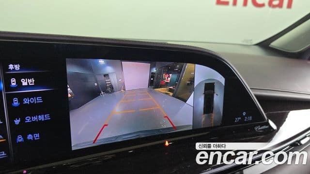 Cadillac Escalade 2023 — ფოტო 14/20