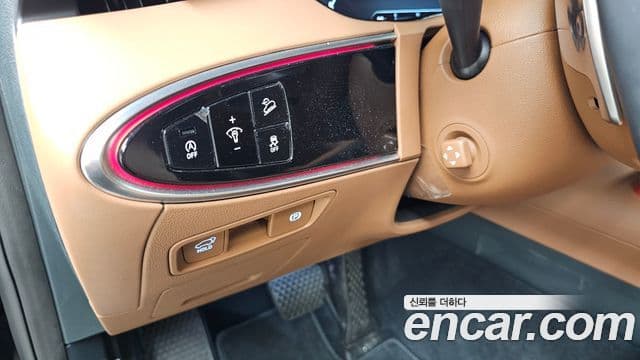 Genesis GV70 2022 — ფოტო 19/20