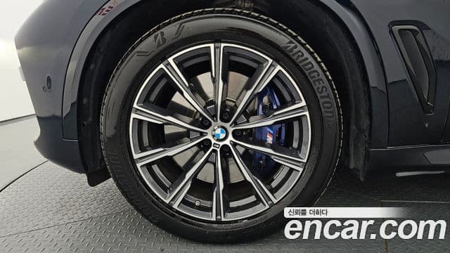 BMW X5 2019 — ფოტო 4/20