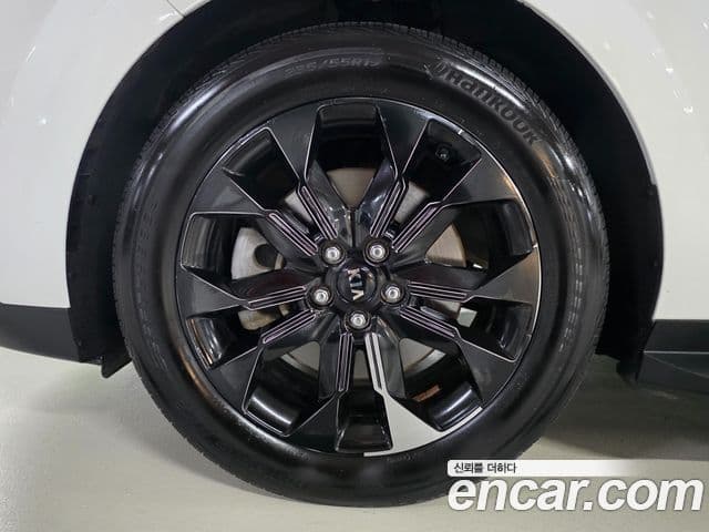 Kia Carnival 2021 — фото 20 из 20