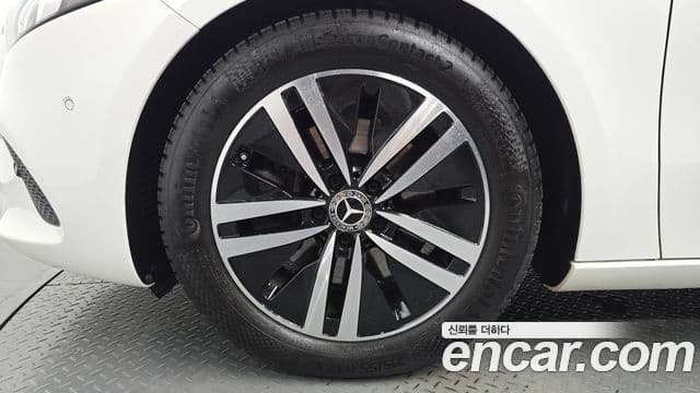 Mercedes-Benz A-Class 2021 — фото 5 из 20