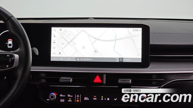 Kia K5 2025 — фото 16 из 20