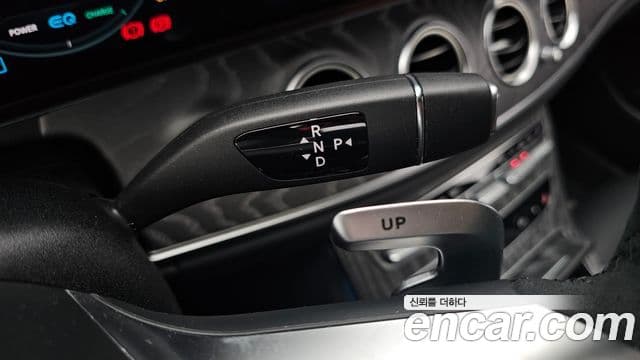 Mercedes-Benz E-Class 2022 — ფოტო 9/20
