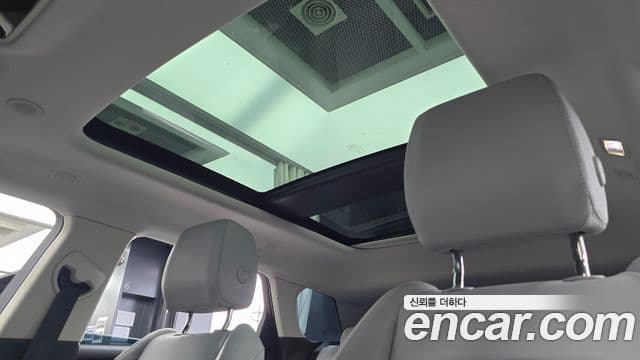 Land Rover Range Rover Evoque 2025 — ფოტო 18/20