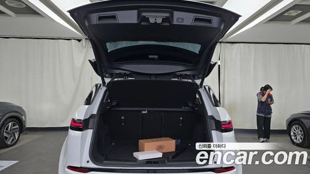 Land Rover Range Rover Evoque 2025 — ფოტო 20/20