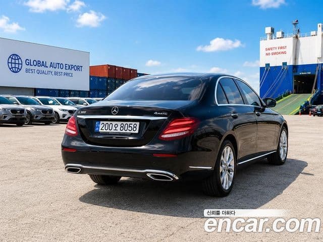 Mercedes-Benz E-Class 2019 — Şəkil 10/20