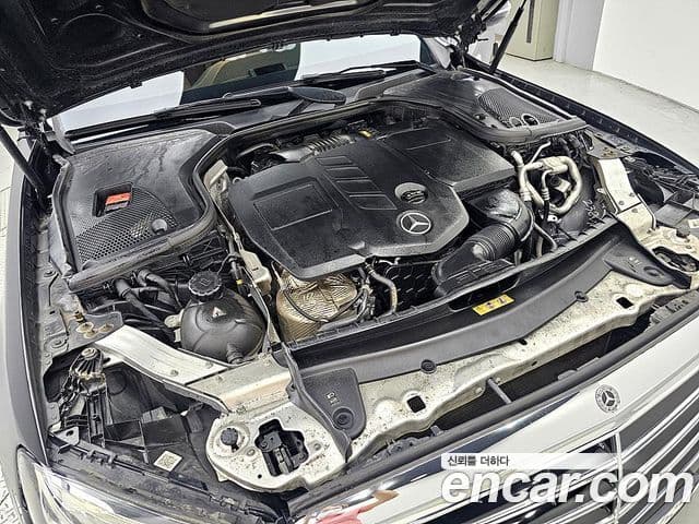 Mercedes-Benz E-Class 2019 — Şəkil 15/20