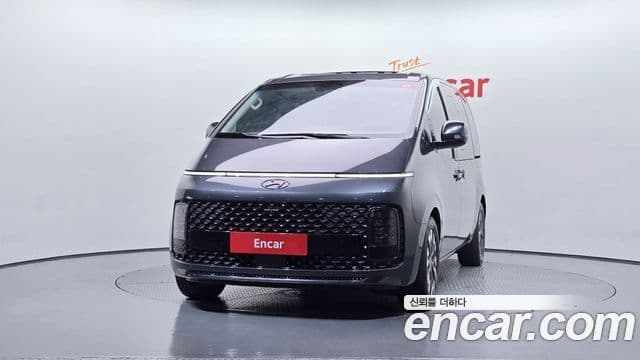 Hyundai Staria 2022 — ფოტო 3/20