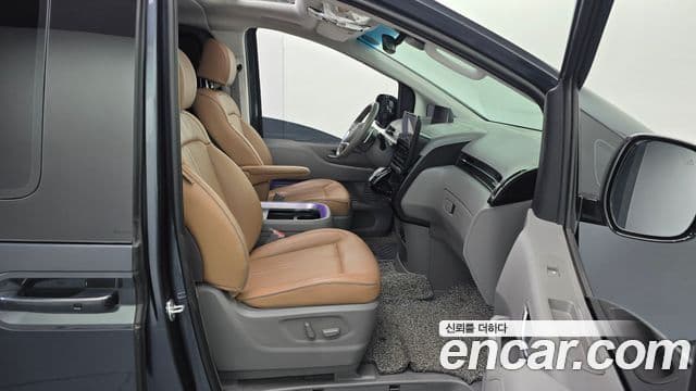 Hyundai Staria 2022 — ფოტო 12/20