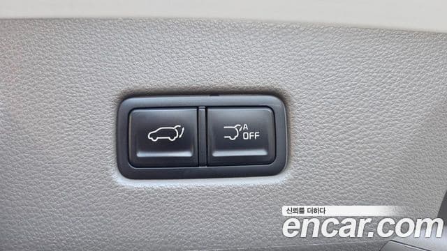 Kia Carnival 2023 — фото 5 из 17
