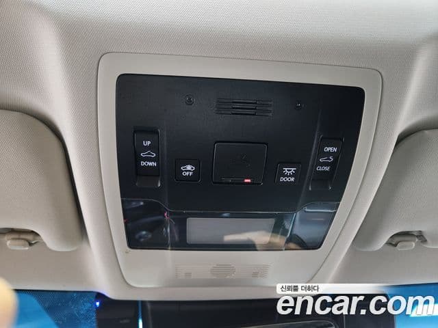 Lexus ES300h 2023 — фото 14 из 20