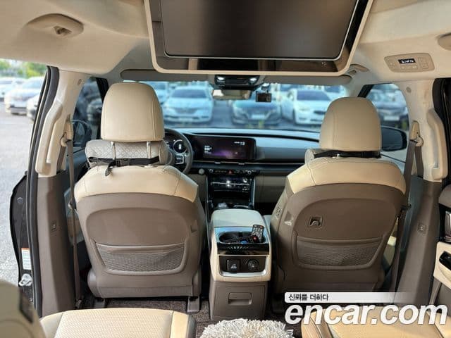 Kia Carnival 2021 — ფოტო 20/20