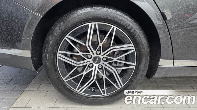 Genesis G90 2022 — Photo 3/20