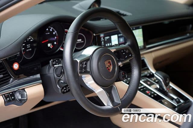 Porsche Panamera 2020 — Photo 15/16