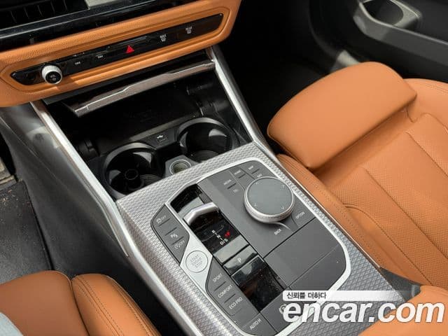 BMW 3 Series 2025 — Фото 9/14
