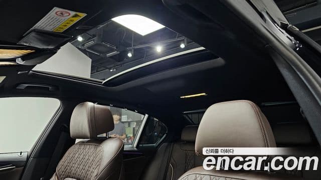 BMW 5 Series 2019 — Şəkil 17/20