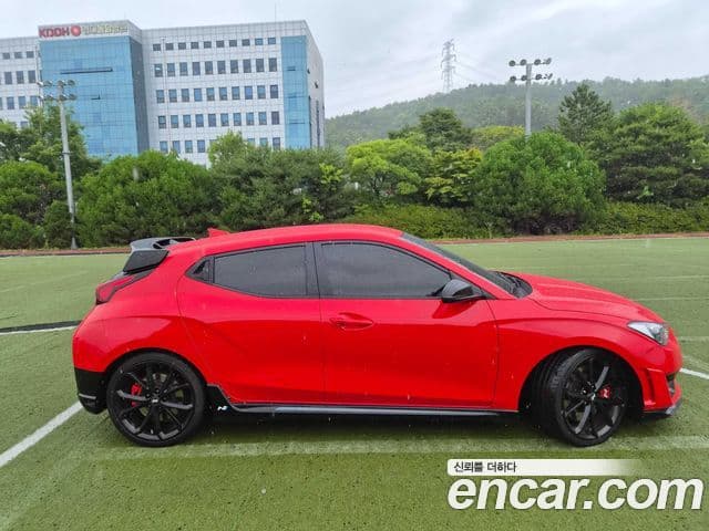 Hyundai Veloster 2020 — Фото 8/20