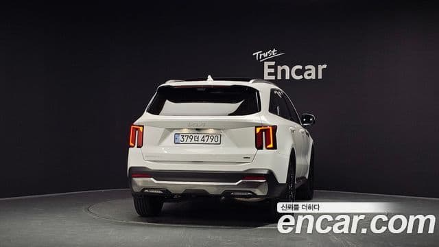 Kia Sorento 2023 — Şəkil 4/20