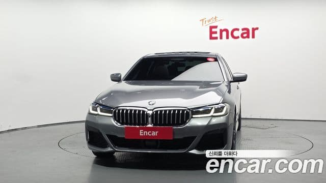 BMW 5 Series 2023 — Photo 9/20