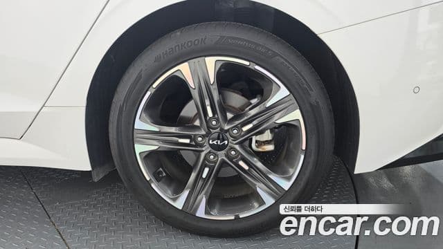 Kia K5 2022 — Photo 21/31