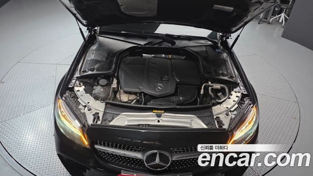 Mercedes-Benz C-Class 2019 — ფოტო 6/20