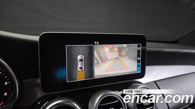 Mercedes-Benz C-Class 2019 — ფოტო 14/20