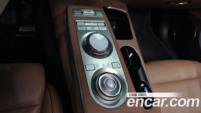 Genesis GV70 2021 — фото 9 из 20