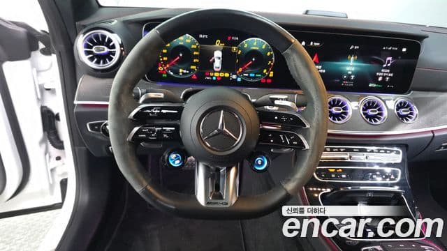 Mercedes-Benz E-Class 2023 — фото 12 из 20
