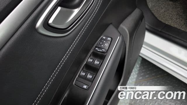 Renault Samsung SM6 2023 — Фото 19/20
