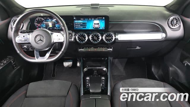 Mercedes-Benz GLB-Class 2022 — фото 7 из 20