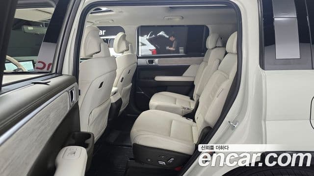 Hyundai Santa Fe 2024 — фото 12 из 20