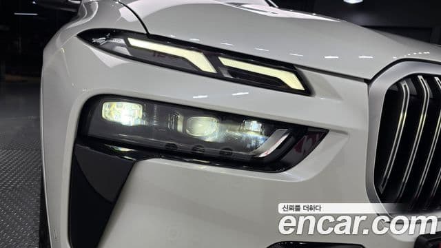 BMW X7 2024 — Photo 1/33