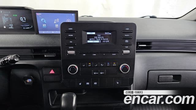 Hyundai Staria 2021 — Фото 14/20