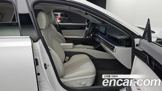 Hyundai Grandeur Hybrid 2023 — Photo 5/30