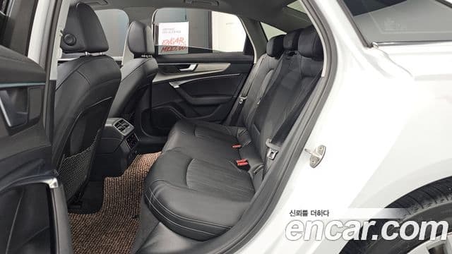 Audi A6 2023 — фото 12 из 20