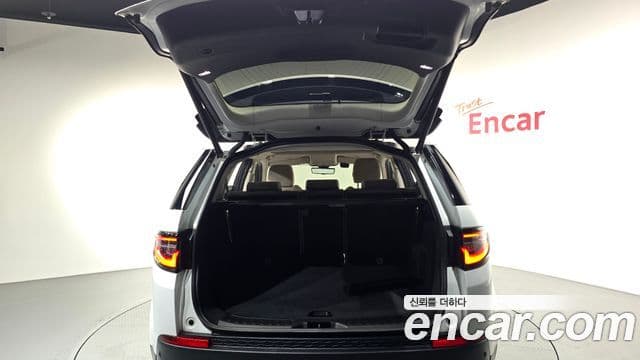Land Rover Discovery Sport 2021 — Şəkil 19/20