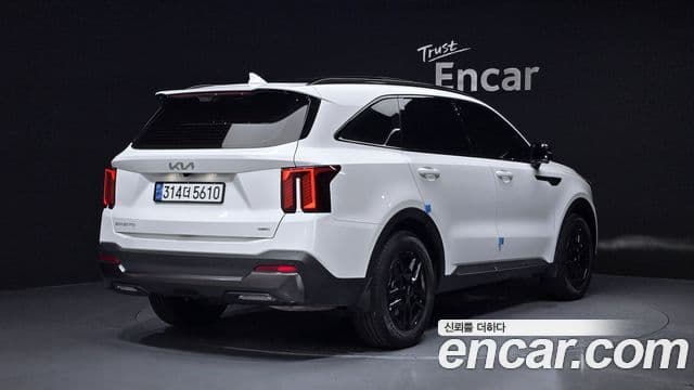 Kia Sorento 2024 — Фото 2/20