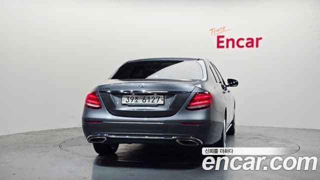 Mercedes-Benz E-Class 2018 — ფოტო 4/20