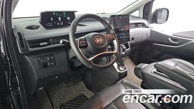 Hyundai Staria 2025 — фото 7 из 20