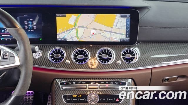 Mercedes-Benz E-Class 2018 — Фото 12/20