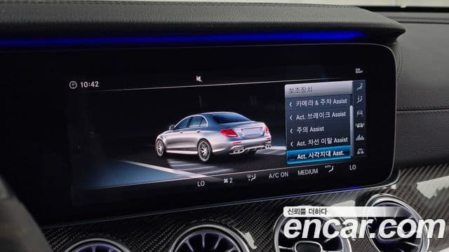 Mercedes-Benz E-Class 2018 — Фото 17/20