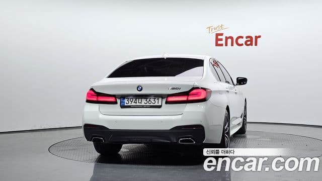 BMW 5 Series 2022 — ფოტო 4/20