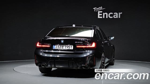 BMW 3 Series 2025 — ფოტო 4/20