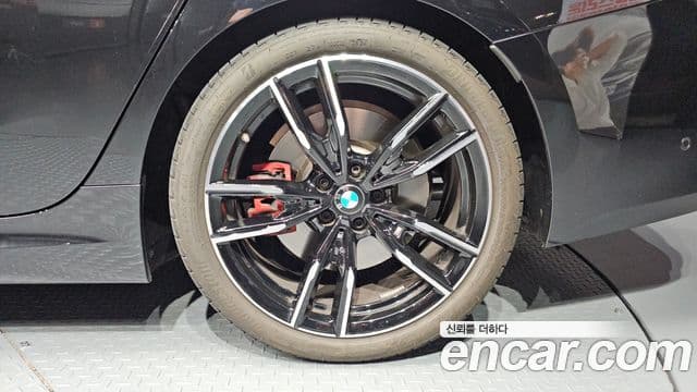 BMW 3 Series 2025 — Photo 3/33
