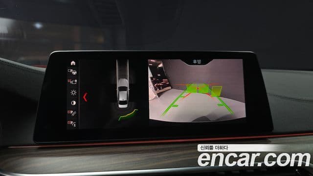 BMW 5 Series 2019 — ფოტო 14/20